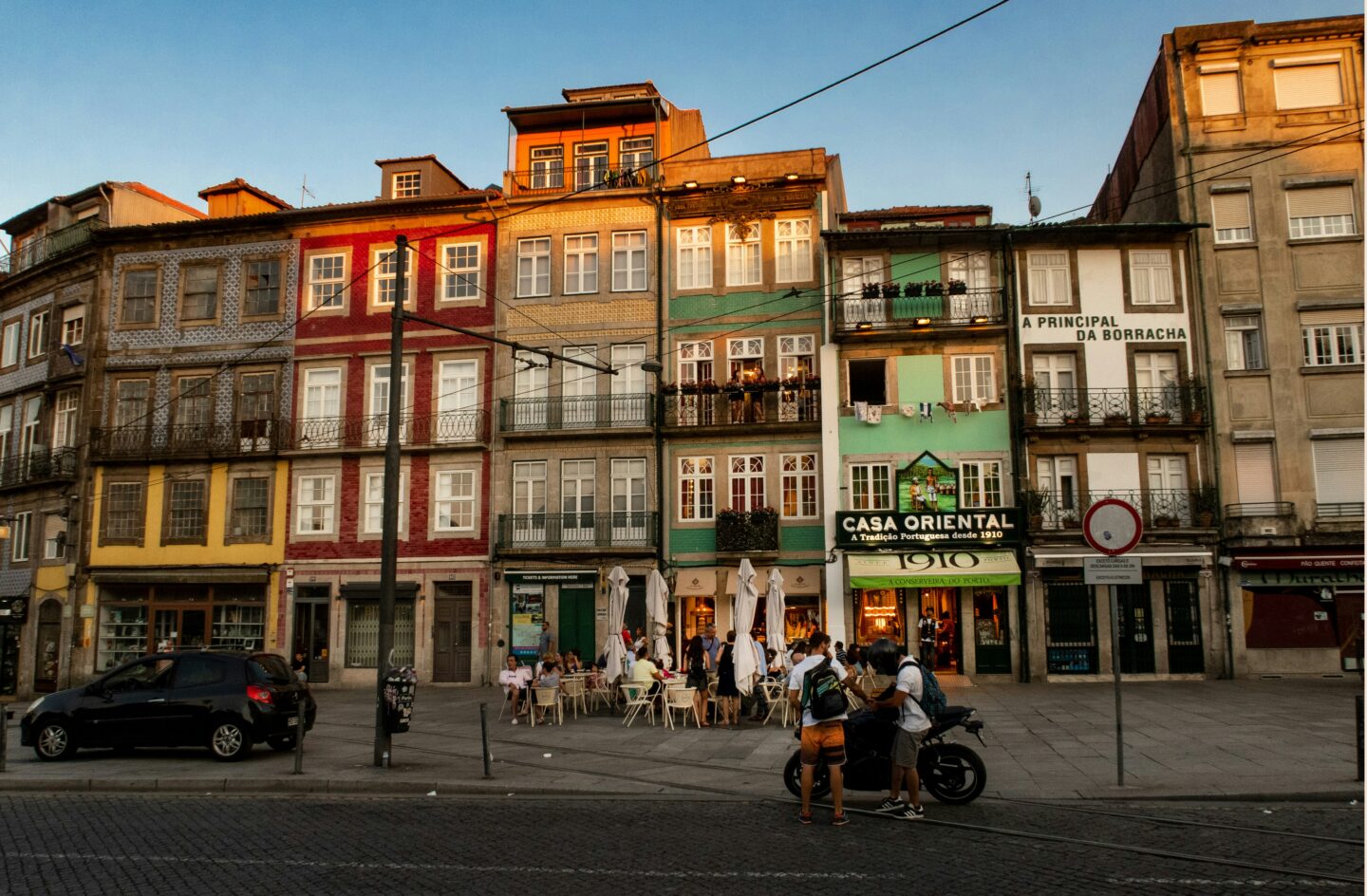 dining on the duro river porto portugal