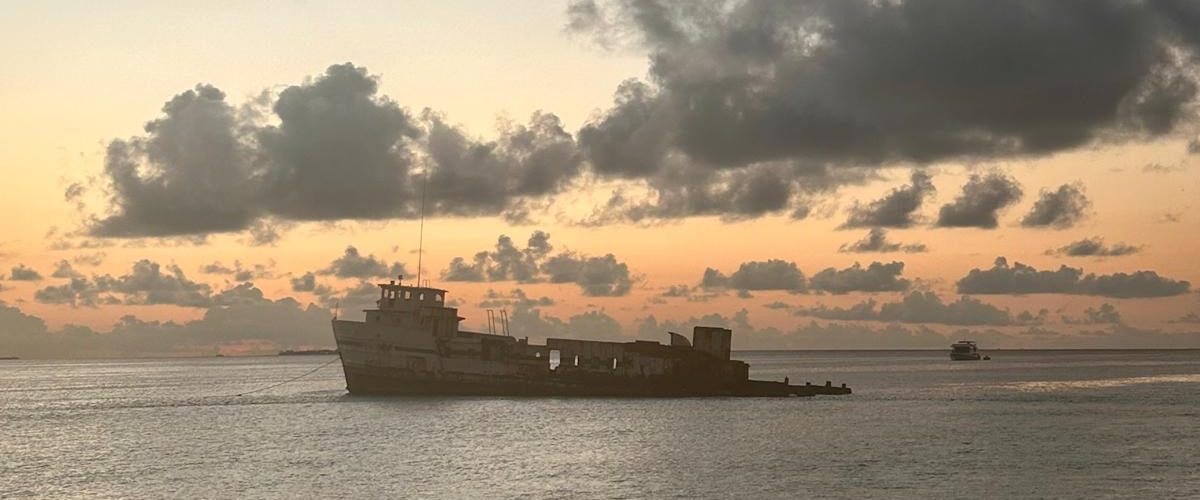 himmafushi ship wreck