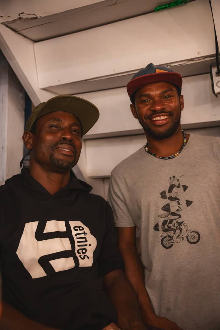 Faces of Que Pasa Wolaba