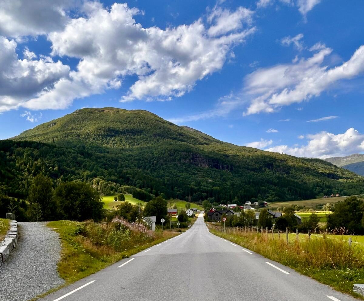 motorbiking through norway