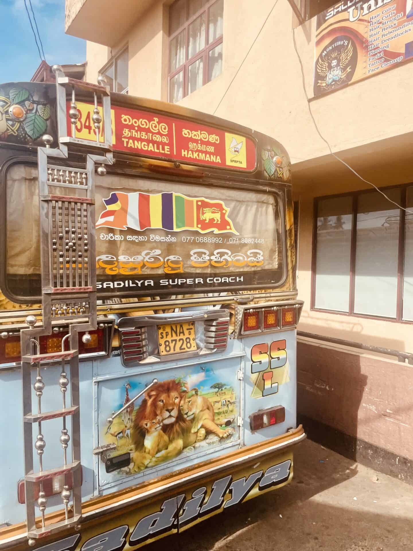 sri lankas famous buses