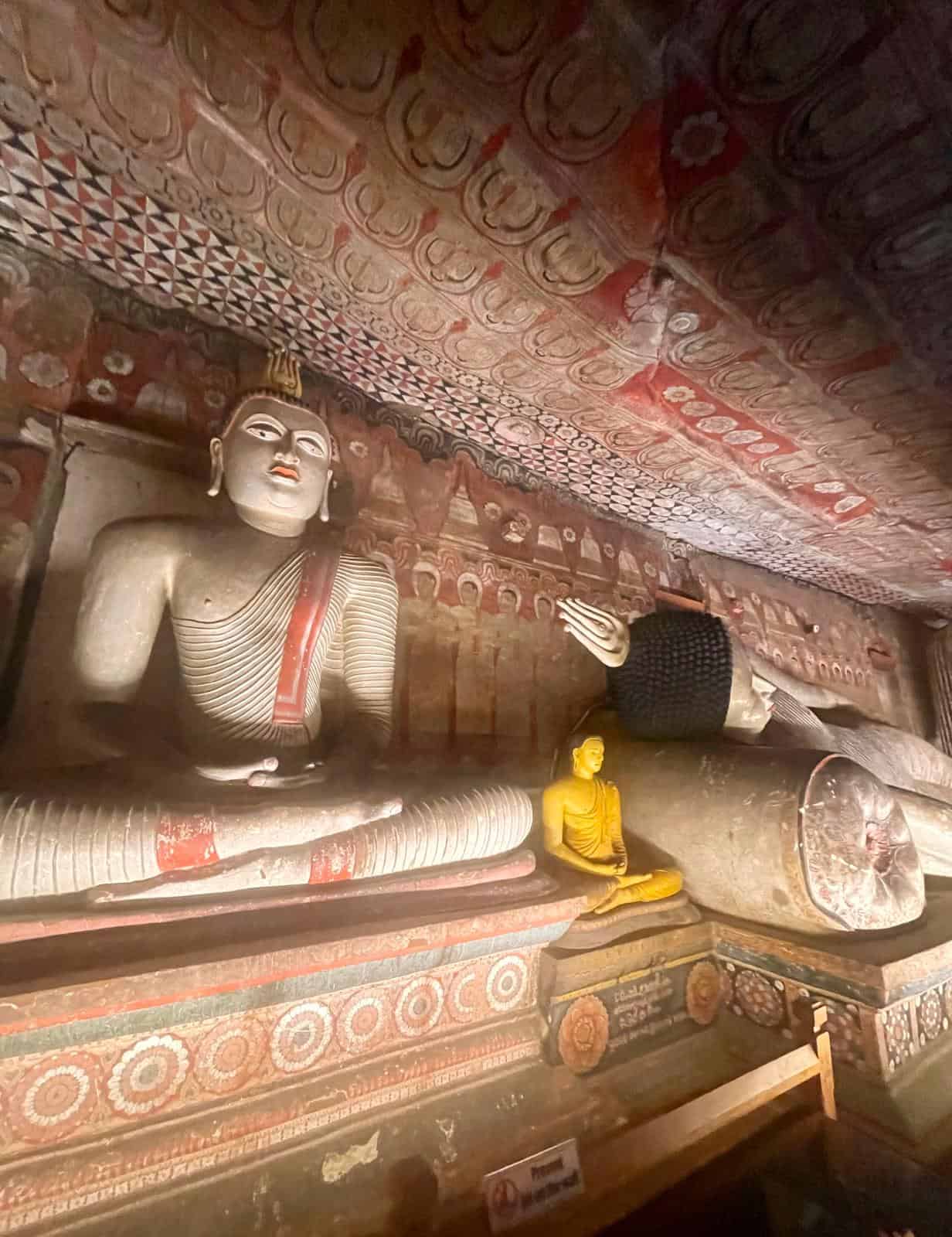 cave temple sri lanka